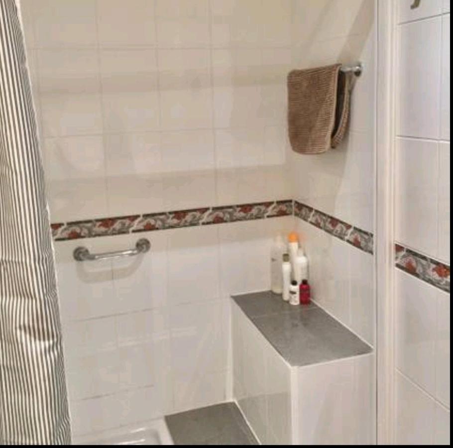 Habitacion A 15 Minutos De Barcelona บาดาโลนา ภายนอก รูปภาพ